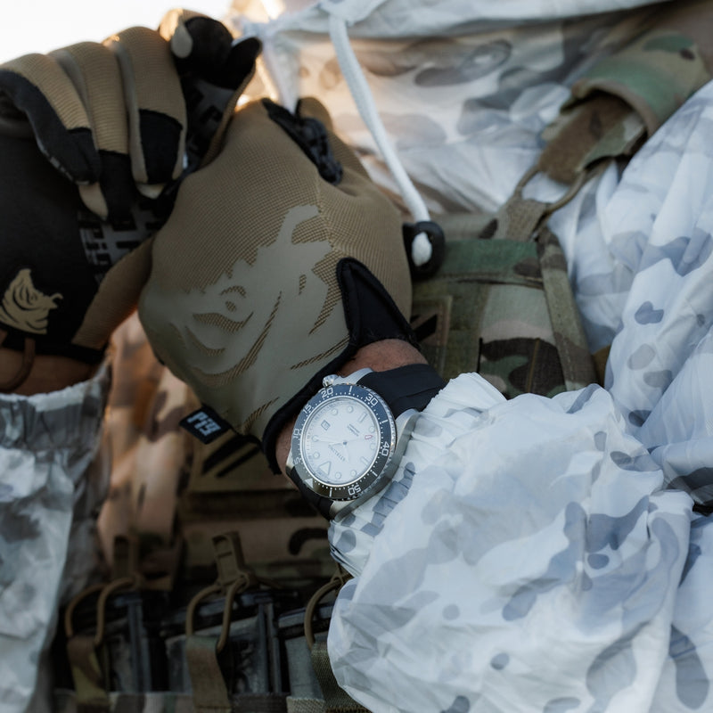 Colonel Durrant Rmp Durrant - Arctic White/Steel – Stirling Timepieces