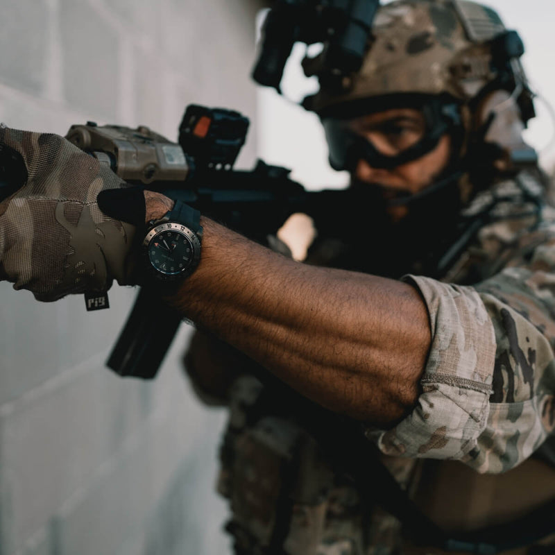 Colonel Durrant Rmp Durrant GMT - Black – Stirling Timepieces