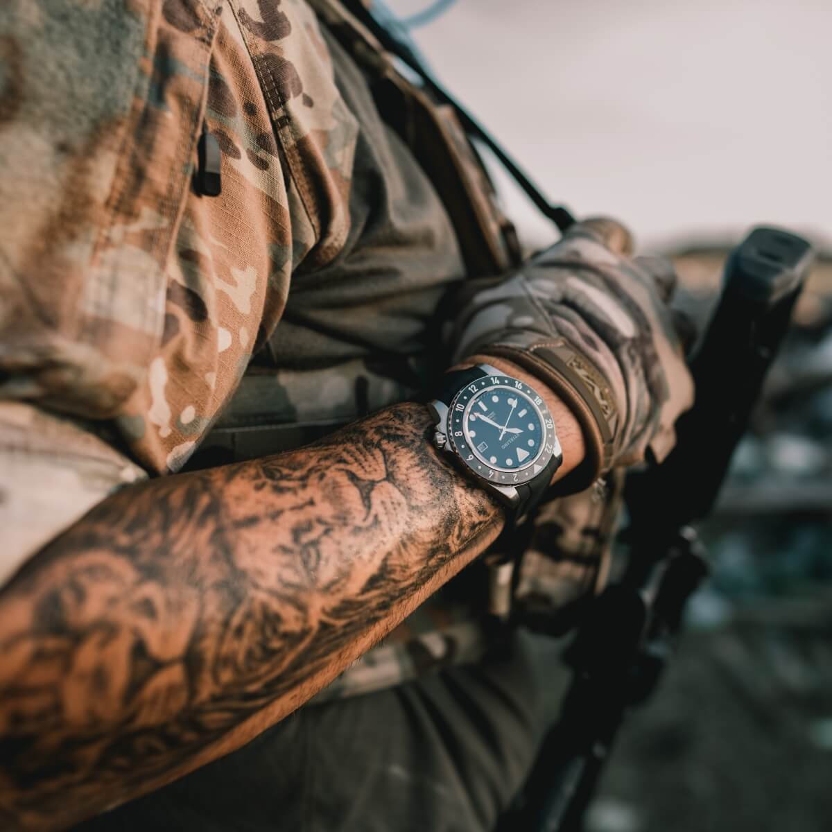 Colonel Durrant Rmp Durrant GMT - Steel – Stirling Timepieces